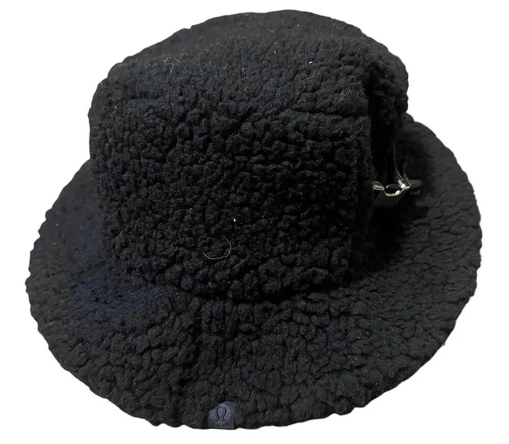 Lululemon Black Sherpa Fleece Bucket Hat with Buckle Detail S/M (0924)